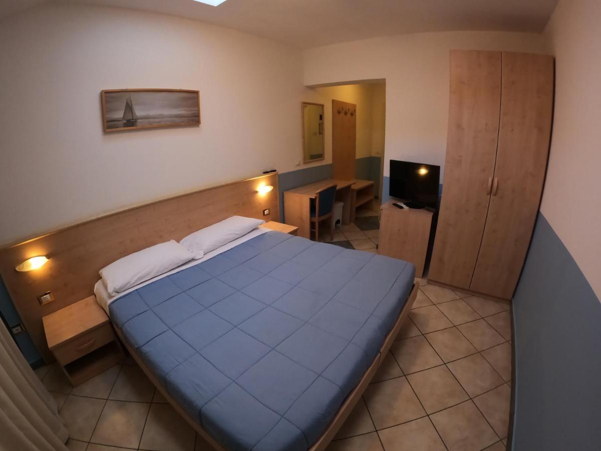 Albergo La Caravella Staranzano エクステリア 写真